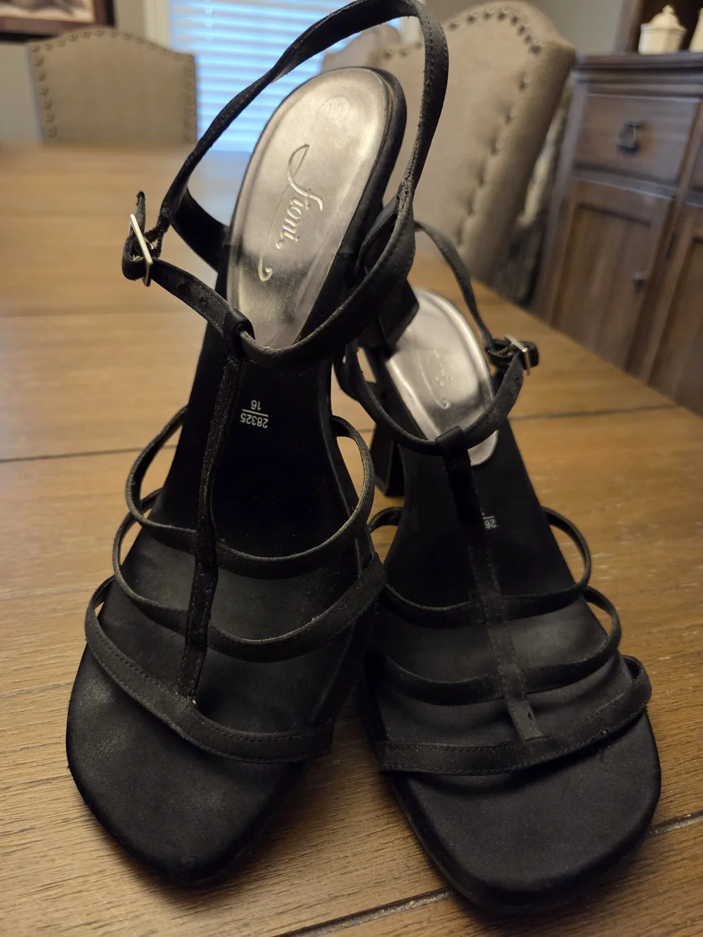 Fioni Black Strappy Heeled Sandals Size 10